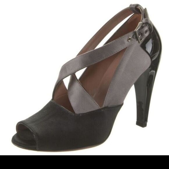 Alaia Patent Leather Heels - Picture 3 of 15